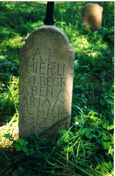 Grabstein im Pestfriedhof von Roßhaupten